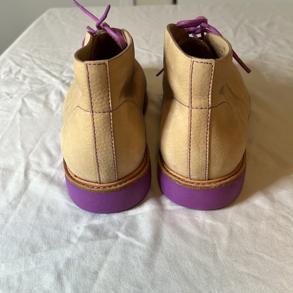 Cole Haan Tan and Purple Oxford’s in Size 9 1/2 B Women’s - Picture 4 of 8